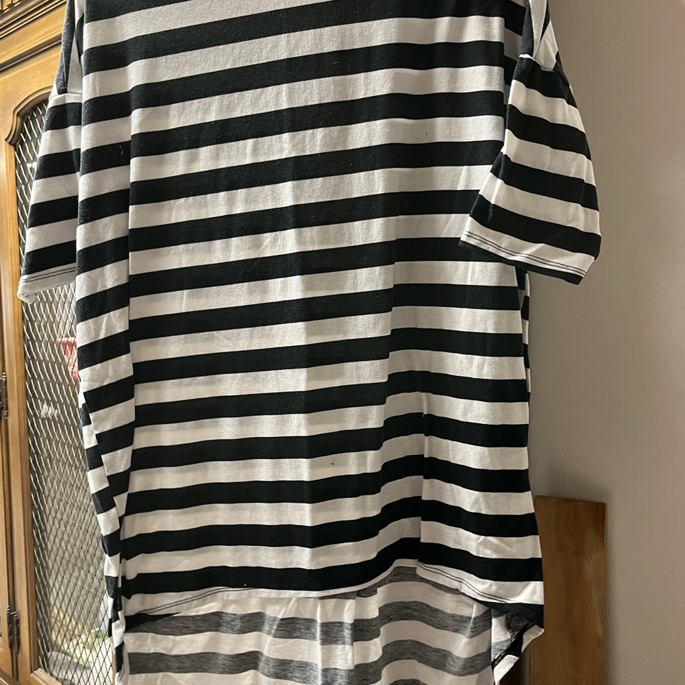 LulaRoe shirt